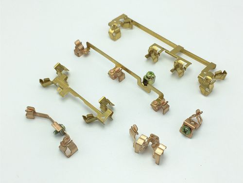 精密五金冲压件在断路器中的应用与制造优势